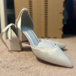 Women’s, block heel, satin, ivory, wedding shoes, UK size 5